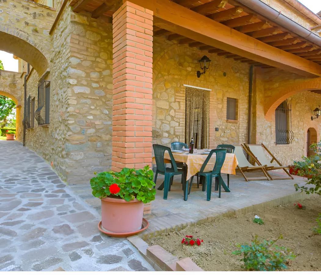 Agriturismo Casale Giulia Volterra Exterior photo